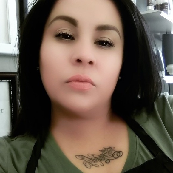 Meet your Posher, Kandy - Picture 1 of 1